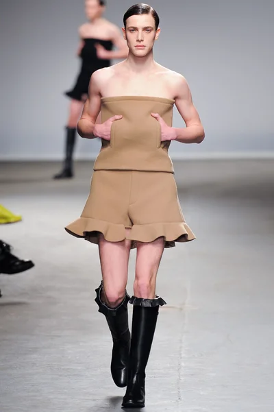 Look 5
